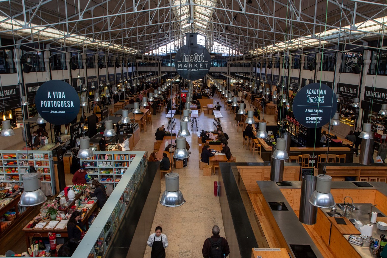 Теплый отдых у океана. Почему поездка в Португалию - одна из лучших идей для зимнего путешествия